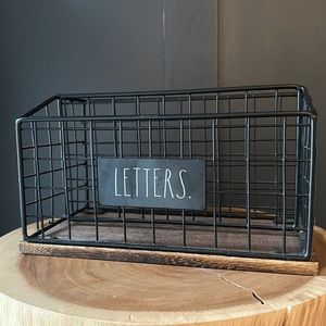 Rae Dunn letter holder